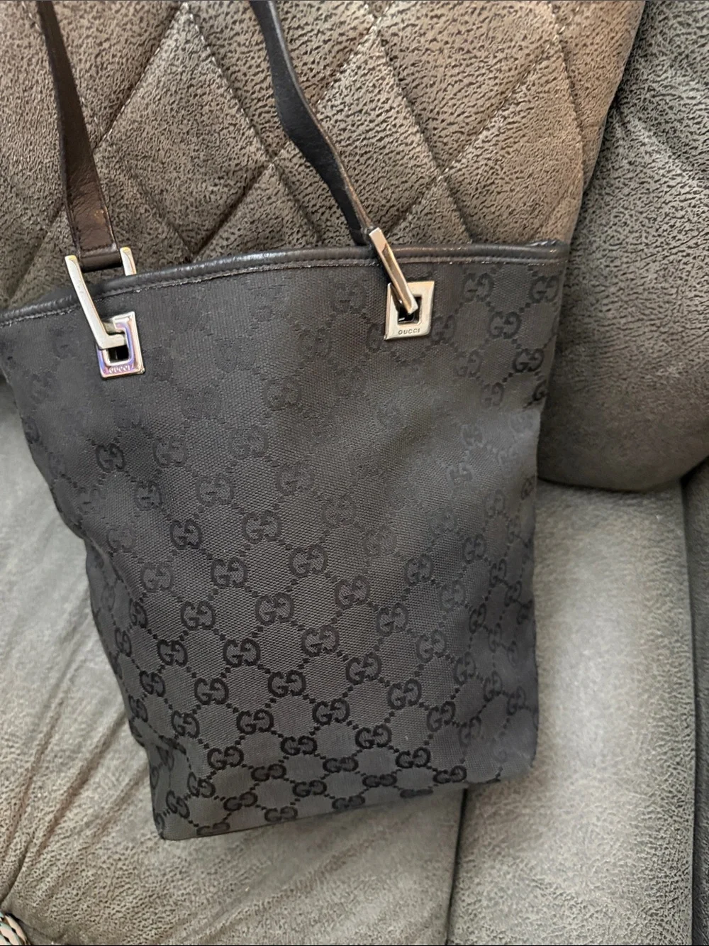 Gucci Black GG Supreme Shoulder Bucket Bag - Picture 3 of 8